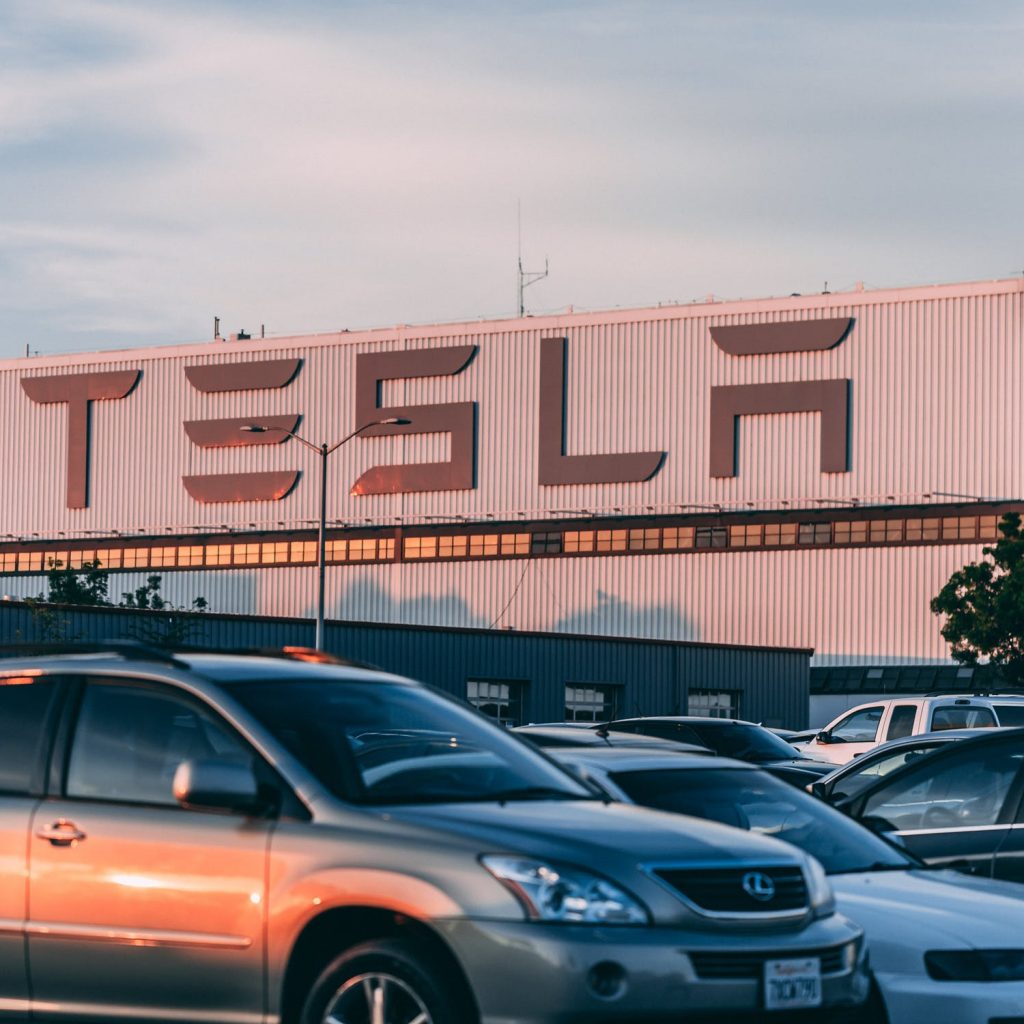 Tesla: High sales figures but falling share value