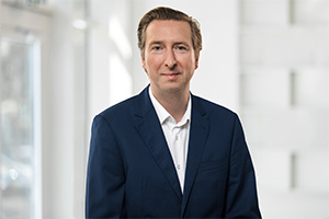 Alexander Hornikel, Country Manager 